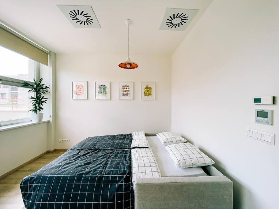 New Studio In Quiet Part Of The City Center 브라티슬라바 외부 사진